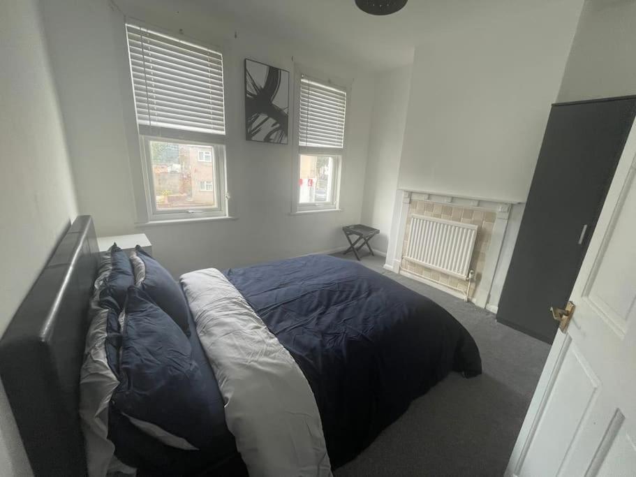 3 Bedroom House In ダートフォード エクステリア 写真